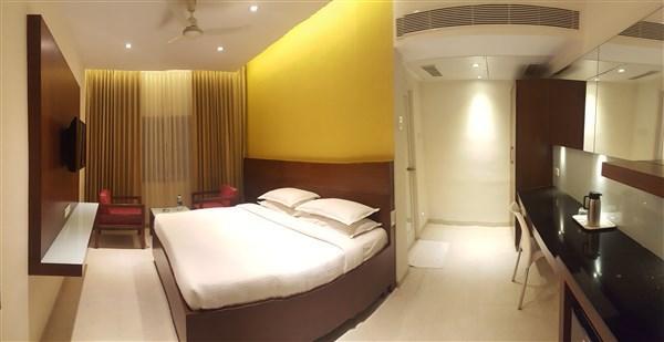 Gayathri Hotels Tirupur Exterior foto