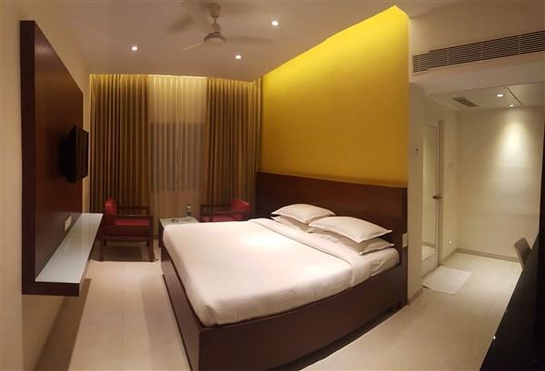 Gayathri Hotels Tirupur Exterior foto